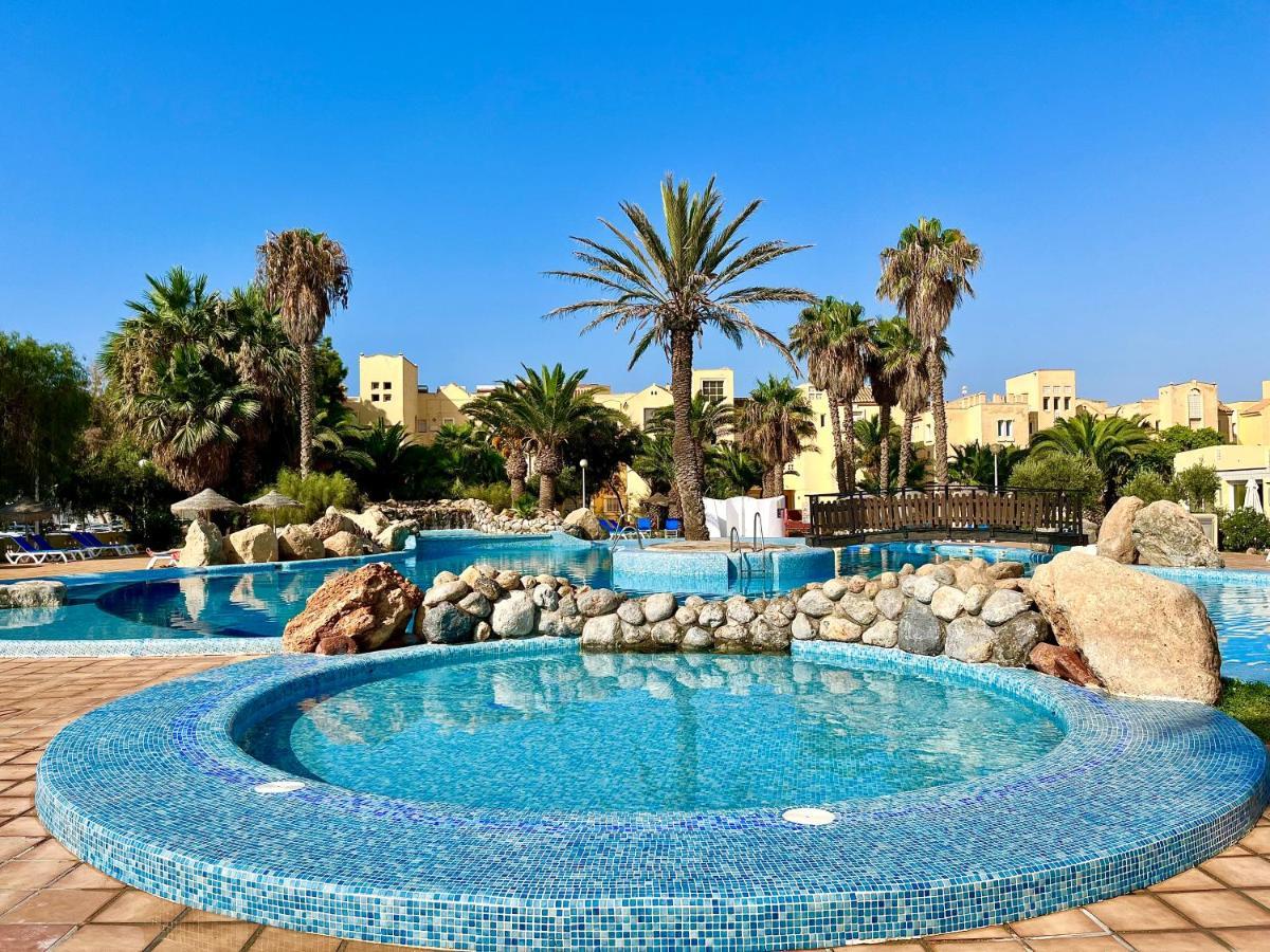 Apartamentos Moguima Roquetas de Mar Dış mekan fotoğraf