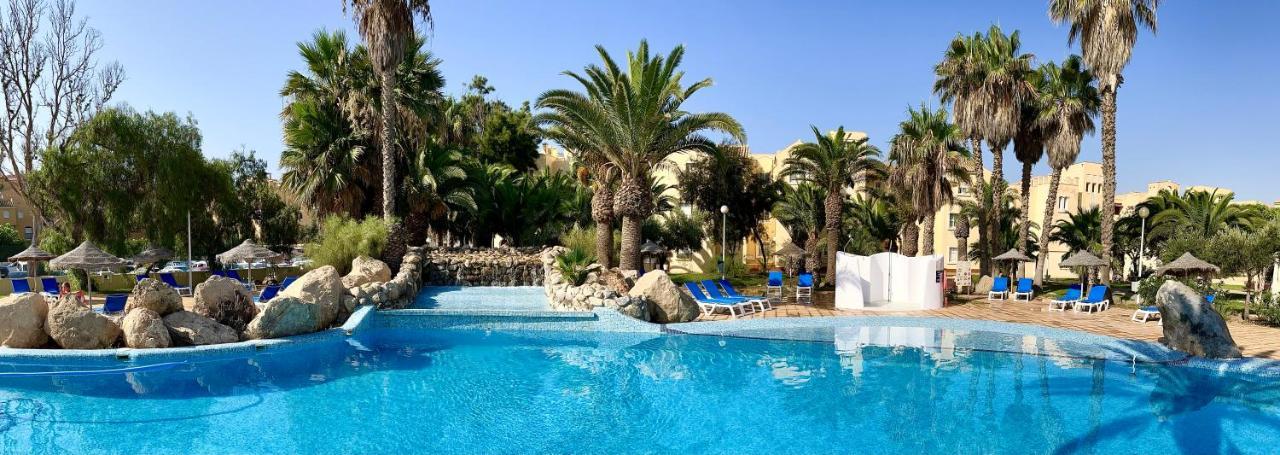 Apartamentos Moguima Roquetas de Mar Dış mekan fotoğraf