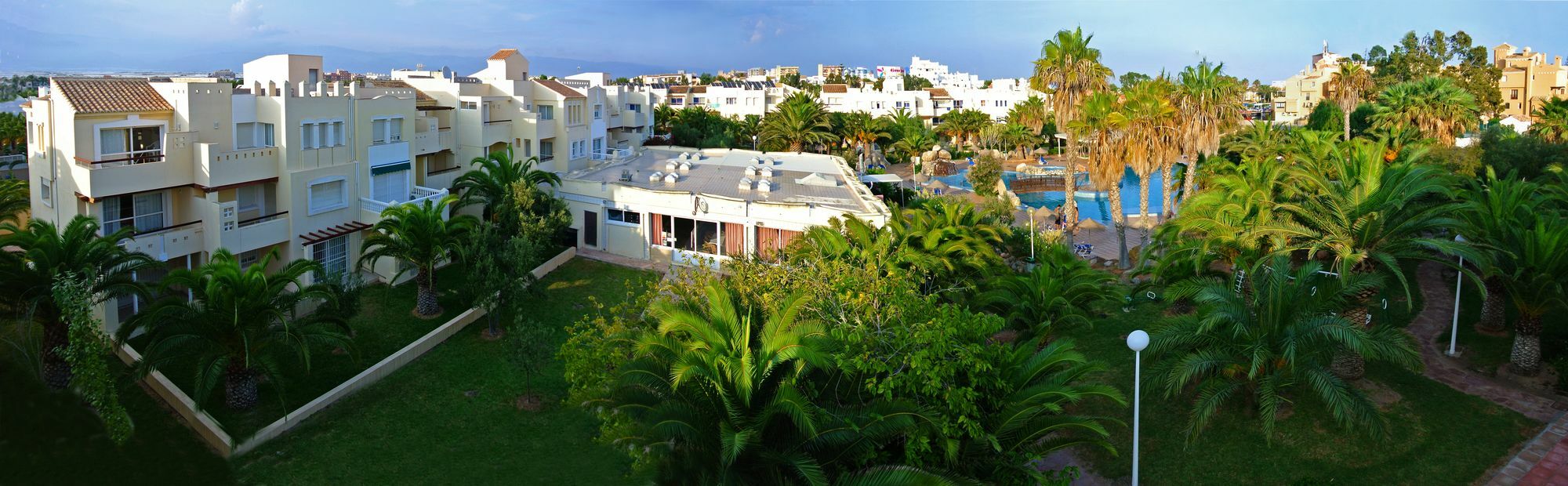 Apartamentos Moguima Roquetas de Mar Dış mekan fotoğraf
