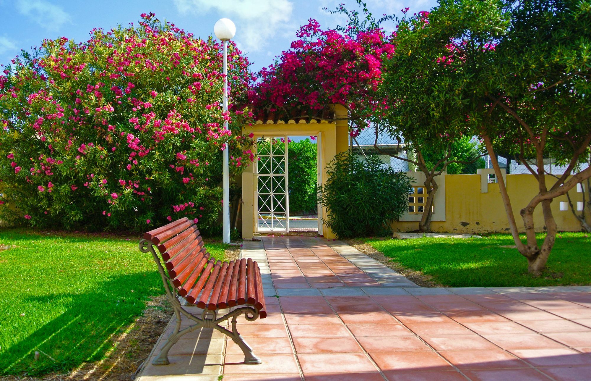 Apartamentos Moguima Roquetas de Mar Dış mekan fotoğraf